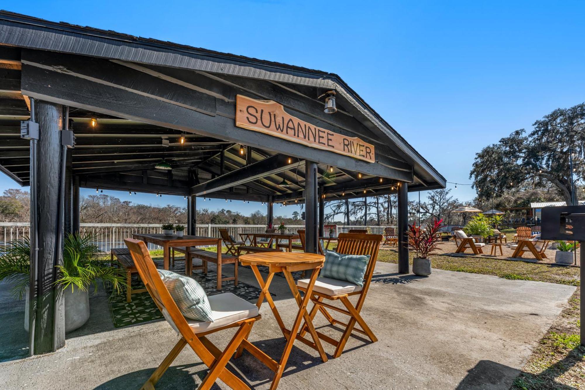 Suwannee Gables Hotell Old Town Eksteriør bilde
