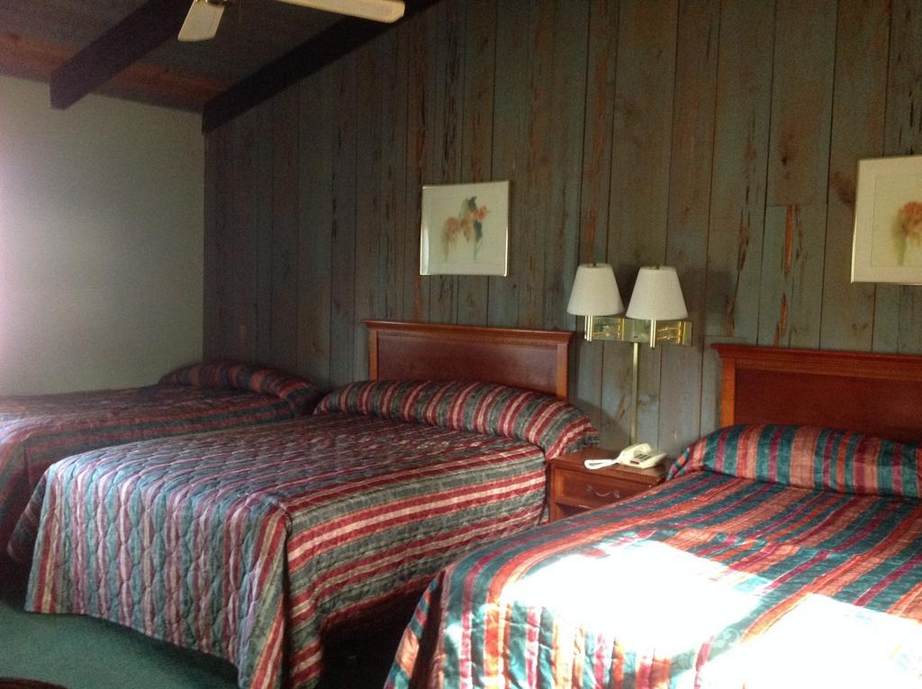 Suwannee Gables Hotell Old Town Eksteriør bilde