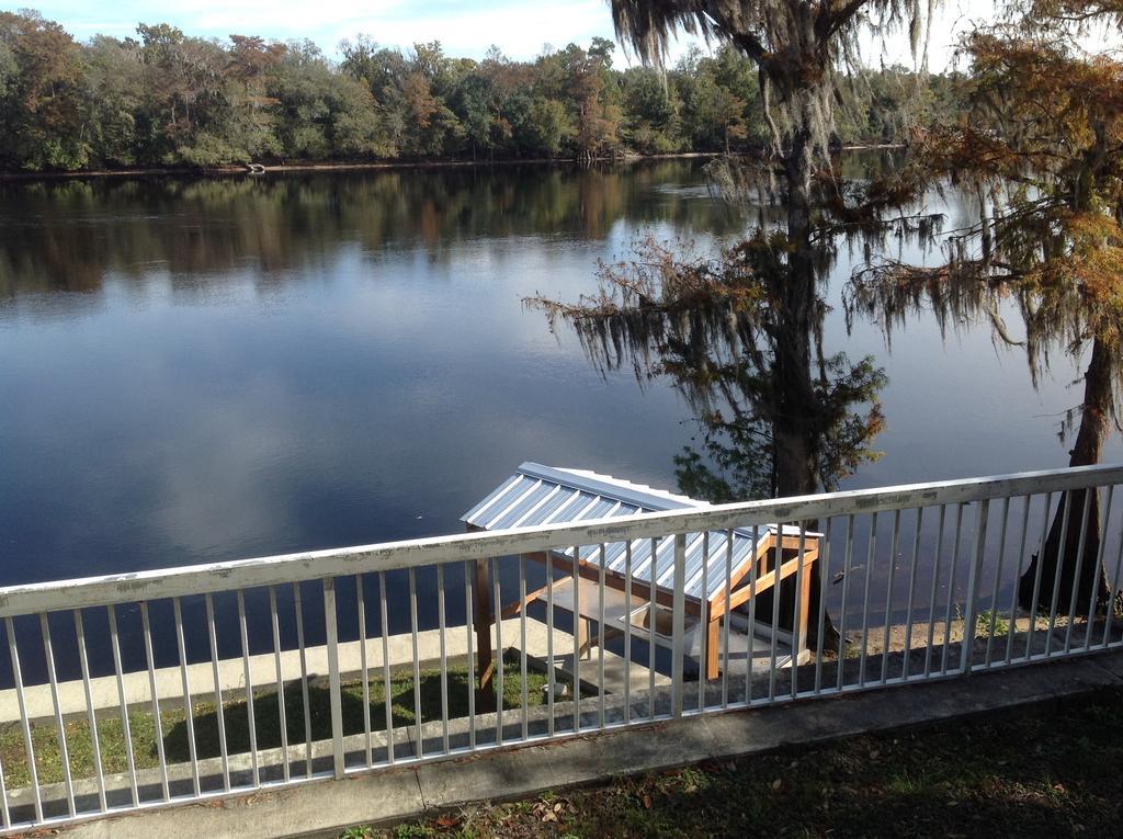 Suwannee Gables Hotell Old Town Eksteriør bilde