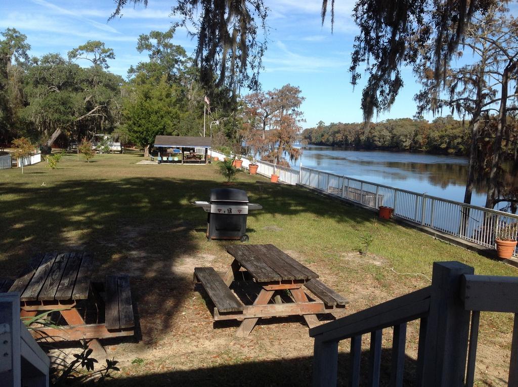 Suwannee Gables Hotell Old Town Eksteriør bilde