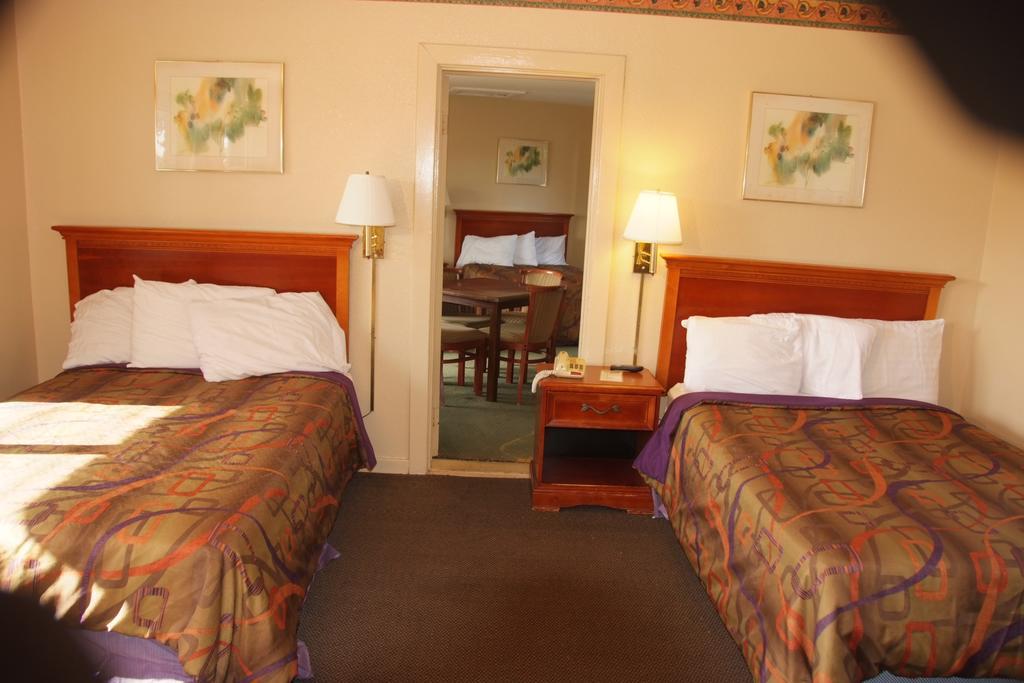 Suwannee Gables Hotell Old Town Eksteriør bilde